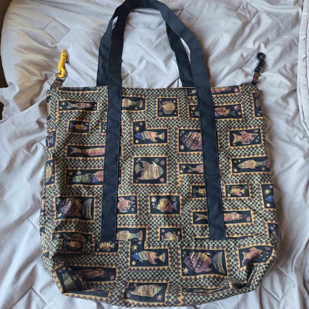 Multi Color Fish Patterned Big Tote Bag With Strap Closure